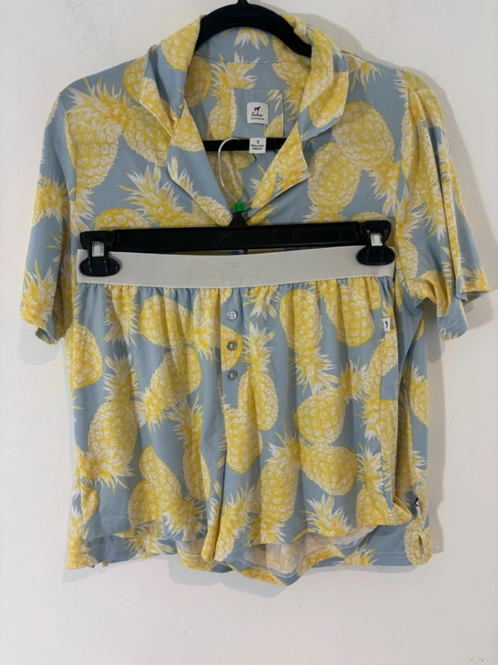 Echo Sleepwear Women Small Pineapple Print Button Up Top and Short Set Pajamas